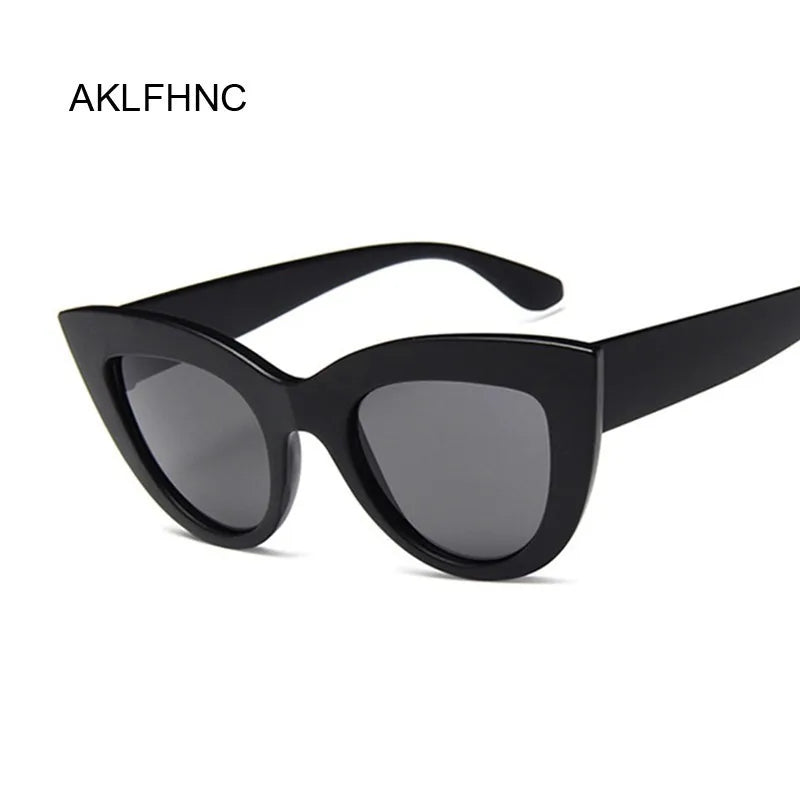 New Retro Fashion Sunglasses Woman Brand Designer Vintage Cat Eye Black Sun Glasses Female Lady UV400 Oculos