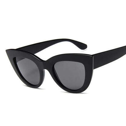 New Retro Fashion Sunglasses Woman Brand Designer Vintage Cat Eye Black Sun Glasses Female Lady UV400 Oculos