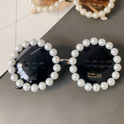 New Luxury Pearl Sunglasses Women Fashion Metal Frame Round Sunglasses Brand Designer Imitation Pearl Gradient Sun Glasses UV400