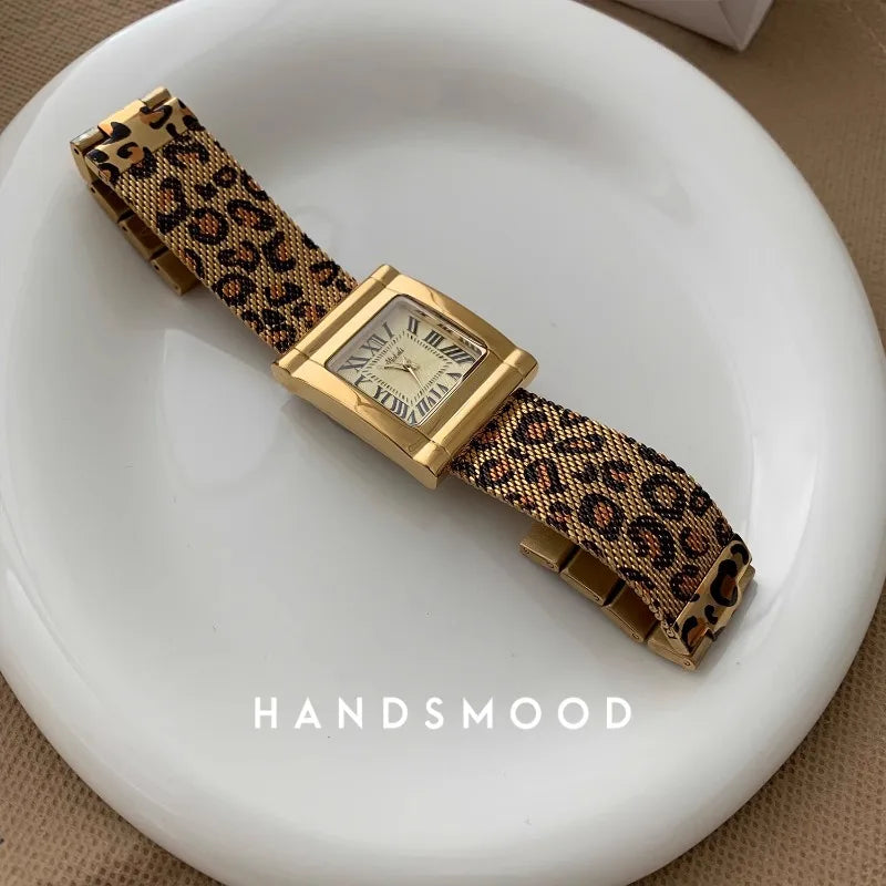 2025 New Women's Watch Square Dial Leopard Pattern Band Personalized Fashion Watch Luxury Watch Gift for Lovers