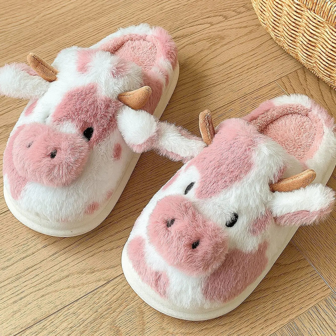 Evshine Women's Cute Milk Cow Furry Slippers Winter Warm Plush Lined Non-slip House Slipper Female Fur Fluffy Casual Flat Slides