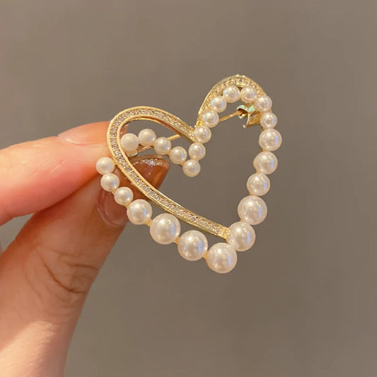 Classic Crystal Heart Brooch Pins Trendy Clothing Dress T-shirt Heart Scarf Brooches Crystal Silk Scarf Buckle Brooch