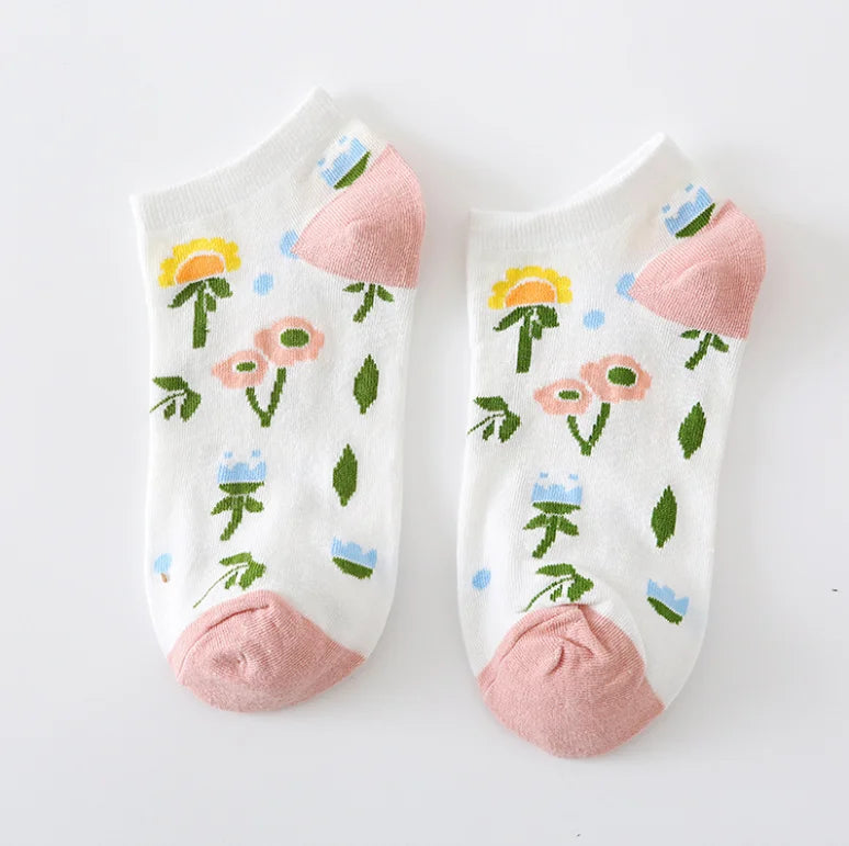 Japanese Harajuku Style Kawaii Woman Socks Cotton with Strawberry and Flower Funny and Pink Socks Women 121702