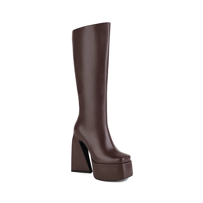 Super trendy Profiled Tapered Thick Heel Slip On Stretch Boot