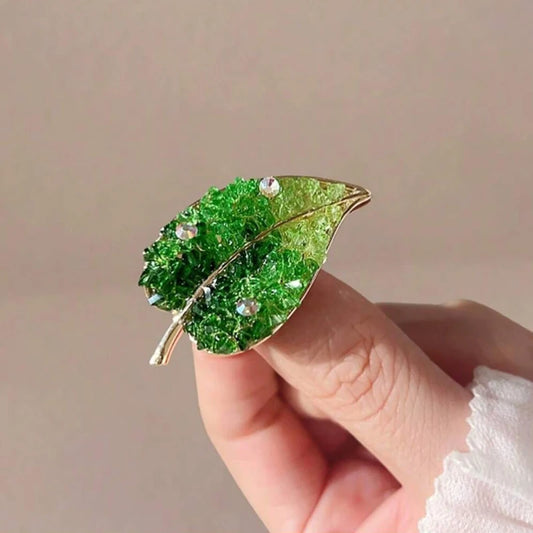 Delicate Green Crystal Leaves Brooches Pin for Women Girls Classic Plant Partry Wedding Badges Jewelry Decoration