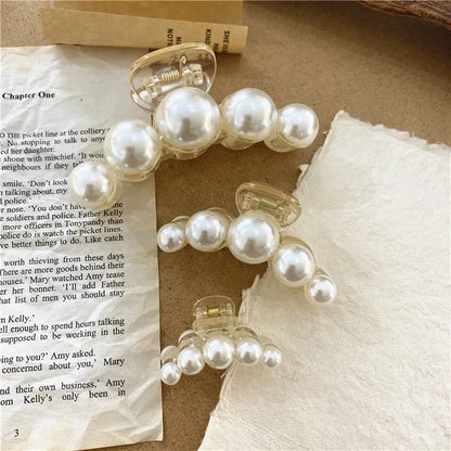 Korean Fashion Pearl Hair Claw Vintage Transparent Hair Clip Claw Clamp Elegant Princess Headwear Women Hair Accessories