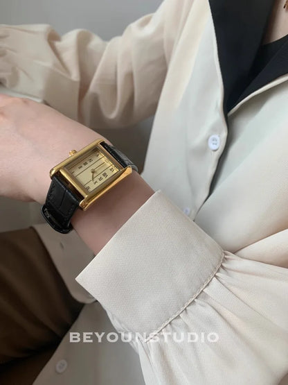 Retro Niche Design Square Rectangular Gold Dial Quartz Women's Watch Casual Black Leather Waterproof Fashion Watch Relogio