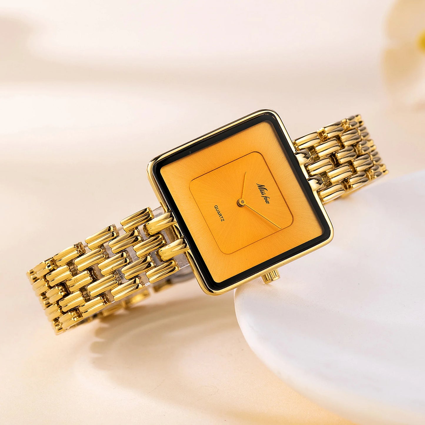 UTHAI Watch Women Business Light Luxury Brand Middle Eastern Style Simple Waterproof Square Ladies Fashion Quartz Clock Watches