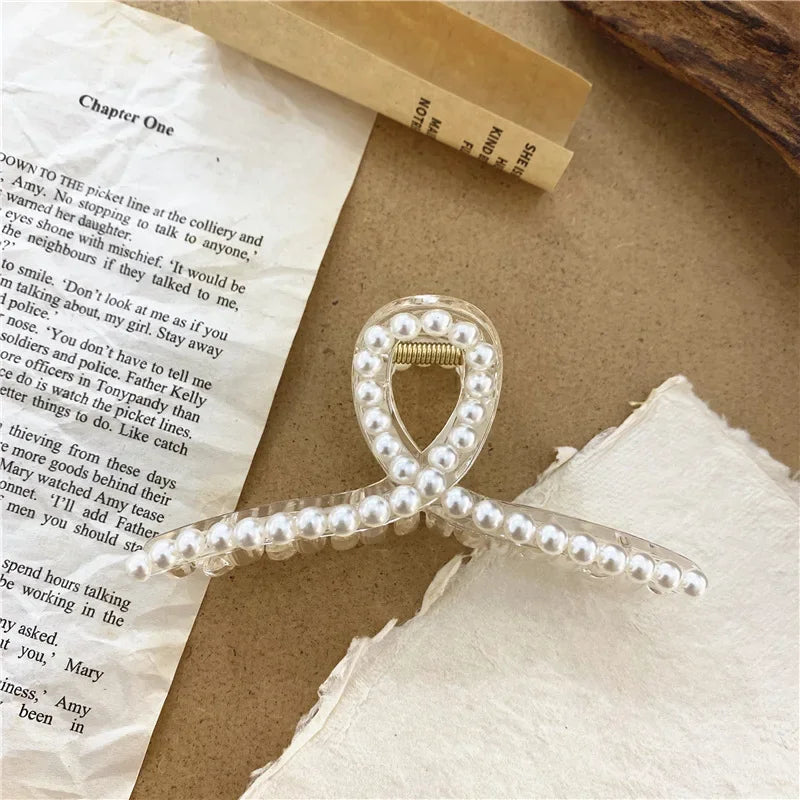 Korean Fashion Pearl Hair Claw Vintage Transparent Hair Clip Claw Clamp Elegant Princess Headwear Women Hair Accessories