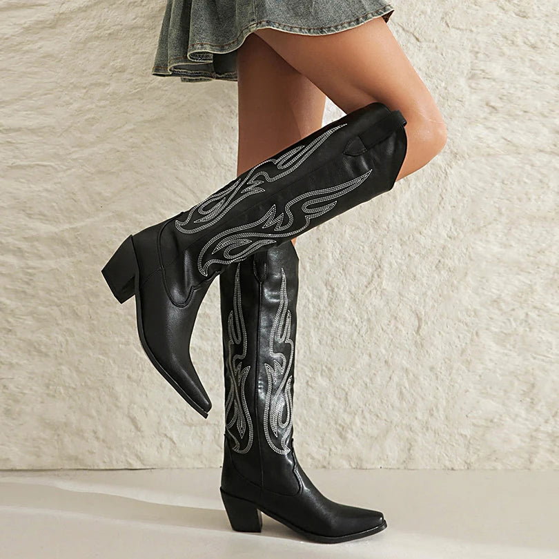 Plus size Embroidered Stripe Pointed Cone Coarse Heel Breathable Interior New Western Boots Western Cowboy Boots Knight Boots