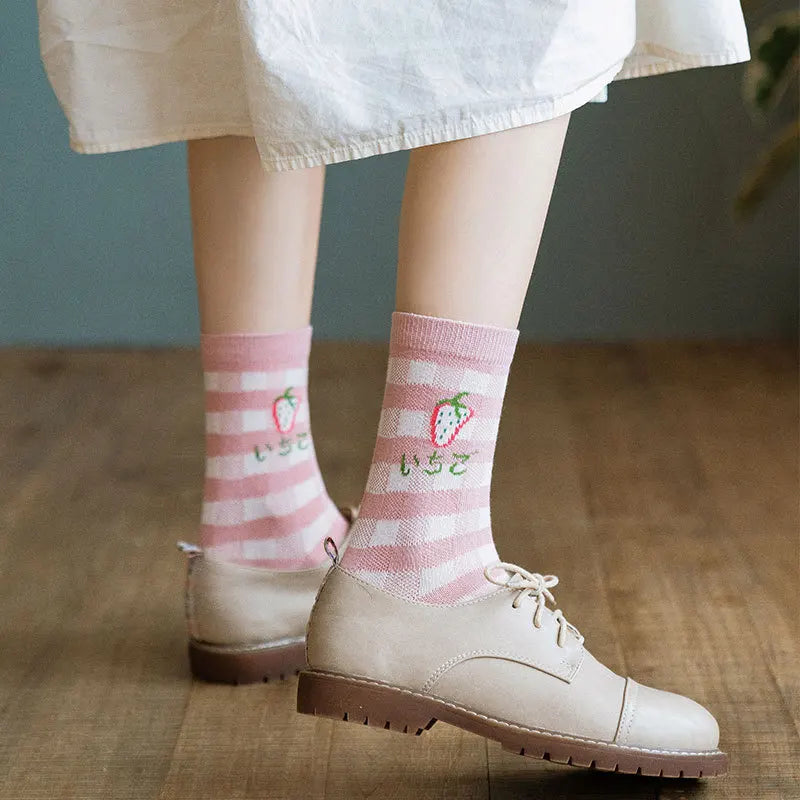 Japanese Harajuku Style Kawaii Woman Socks Cotton with Strawberry and Flower Funny and Pink Socks Women 121702