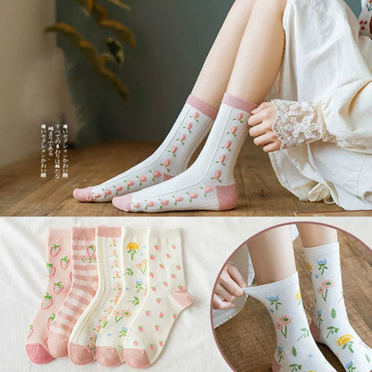 Japanese Harajuku Style Kawaii Woman Socks Cotton with Strawberry and Flower Funny and Pink Socks Women 121702