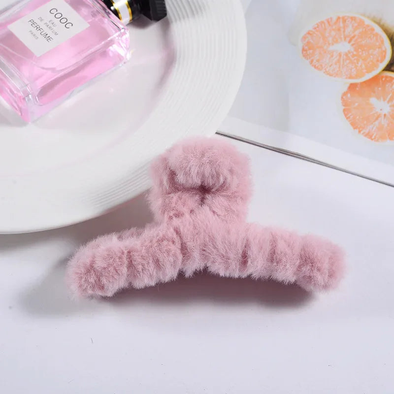 Korean Fashion Autumn Winter Plush Hair Claw Elegant Updo Hair Clip Claw Clamp Headwear Girls Women Hair Accessories