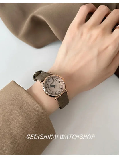 Women's Simple Vintage Watches for Women Dial Wristwatch Leather Strap Wrist Watch High Quality Ladies Casual Bracelet Watches