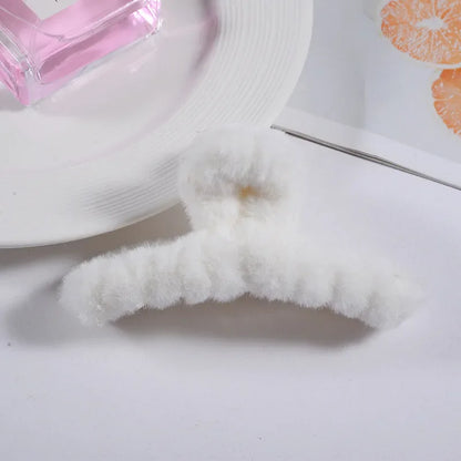 Korean Fashion Autumn Winter Plush Hair Claw Elegant Updo Hair Clip Claw Clamp Headwear Girls Women Hair Accessories