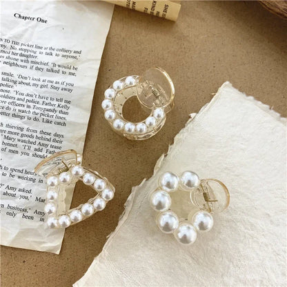 Korean Fashion Pearl Hair Claw Vintage Transparent Hair Clip Claw Clamp Elegant Princess Headwear Women Hair Accessories