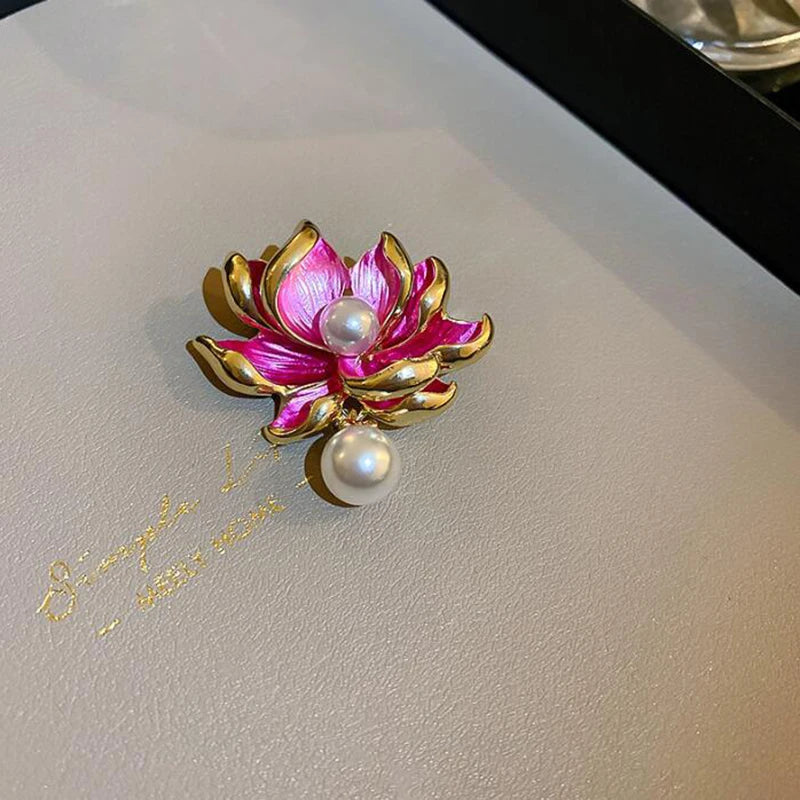 Lotus Flower Enamel Pin Women's Pins And Brooches Fashion Brooch Weddings Bouquet Clothes Jewelry Accessories Gift For Women