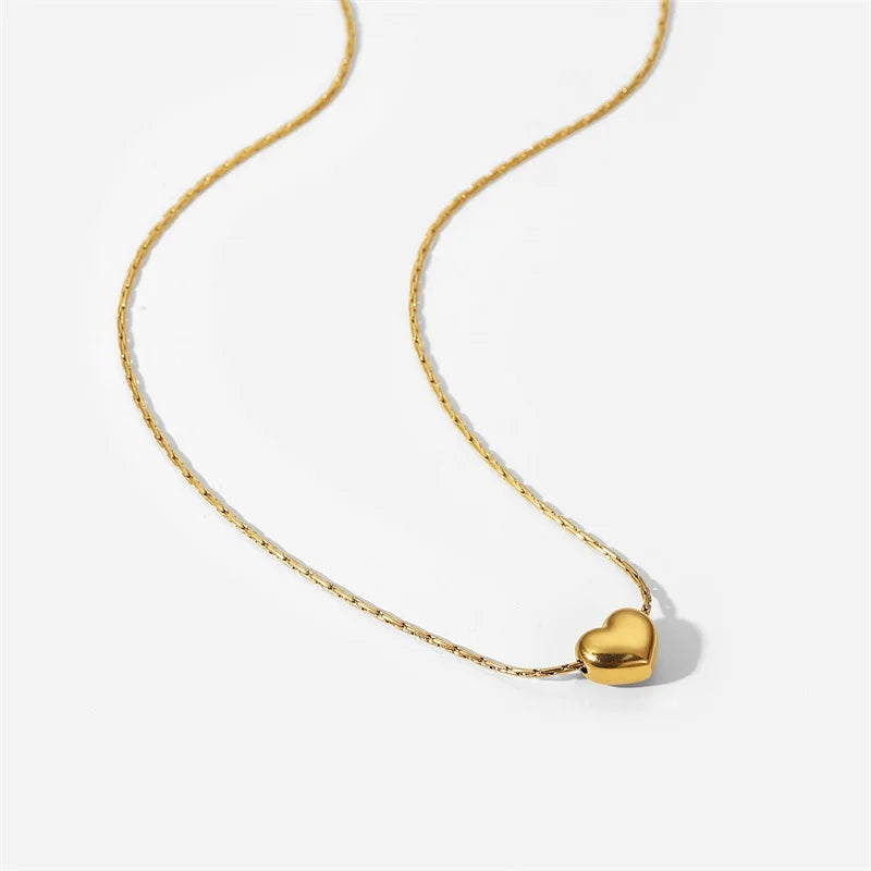 Stainless Steel Chain Necklace Heart Shaped Metal Pendant Simple trend Ladies Jewelry waterproof Allergy free