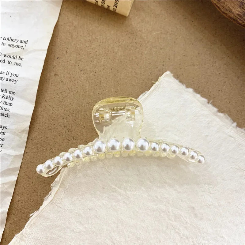 Korean Fashion Pearl Hair Claw Vintage Transparent Hair Clip Claw Clamp Elegant Princess Headwear Women Hair Accessories