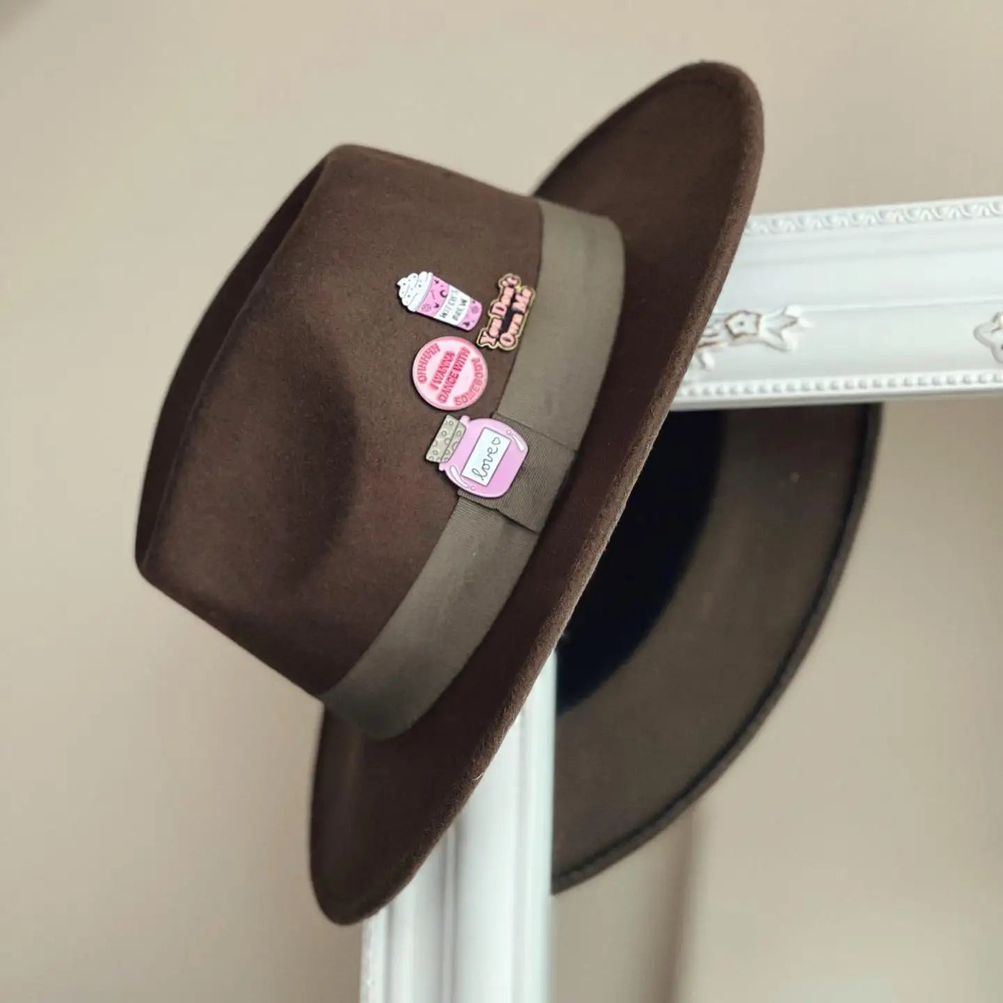 Cartoon Metal Patch Pink Fedora Hat