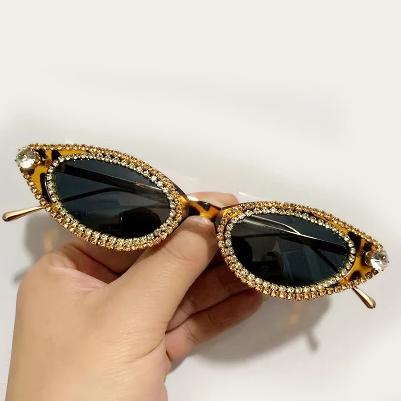 Unique Diamond Fashion Sunglasses Women Luxury Rhinestone Cat Eye Eyewear Female Trend Small Frame Ladies Sun Glasses UV400