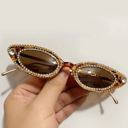 Unique Diamond Fashion Sunglasses Women Luxury Rhinestone Cat Eye Eyewear Female Trend Small Frame Ladies Sun Glasses UV400